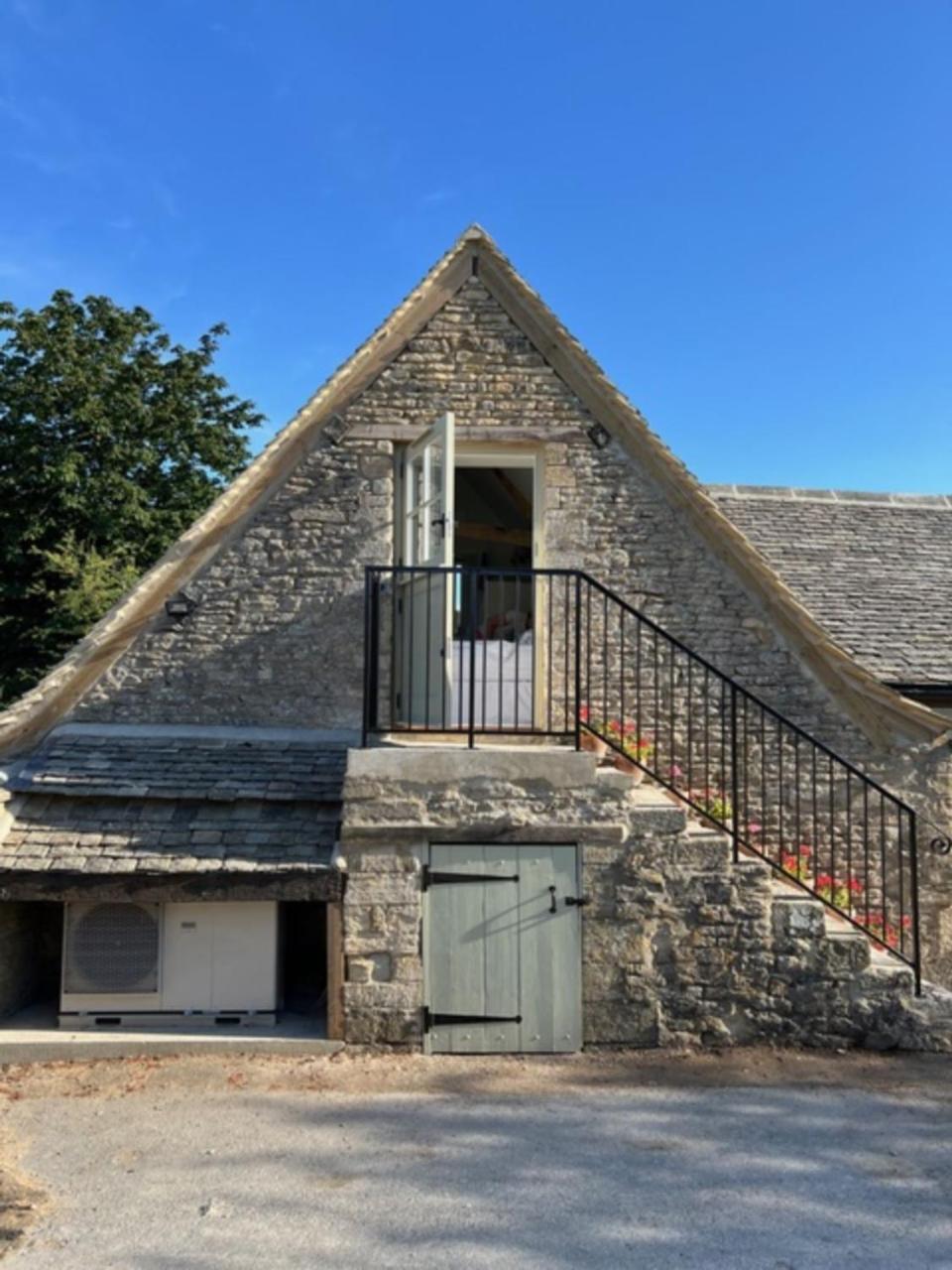 فيلا Idyllic Secluded Hideaway With Countryside Views On The Edge Of The Cotswolds Hailey المظهر الخارجي الصورة