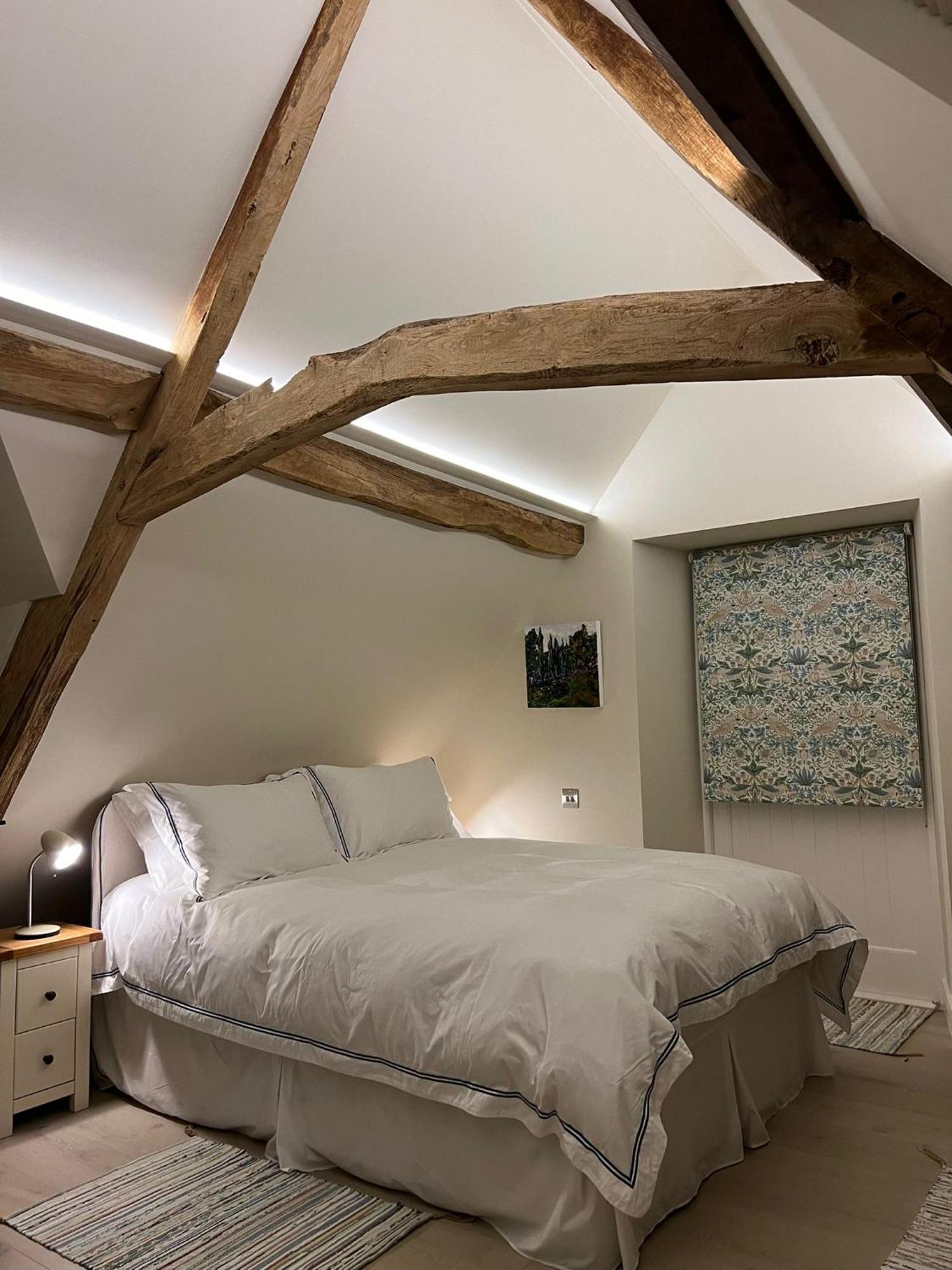 فيلا Idyllic Secluded Hideaway With Countryside Views On The Edge Of The Cotswolds Hailey المظهر الخارجي الصورة